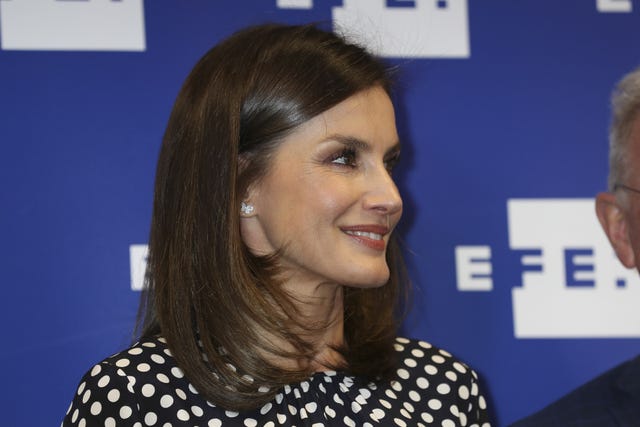Reina Letizia repite look