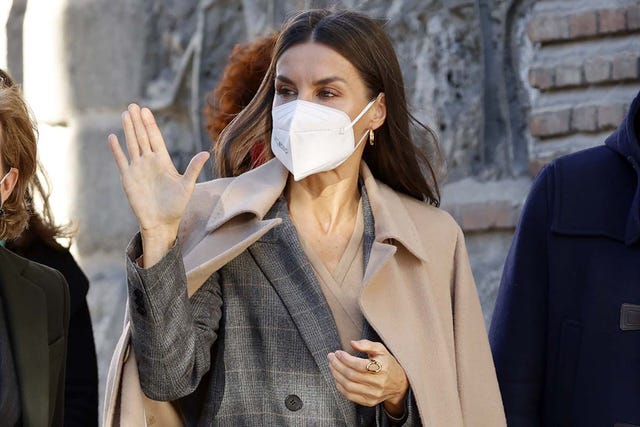 spanish queen letizia at ral monasterio de las descalzas in madrid on thursday, 2 december 2021