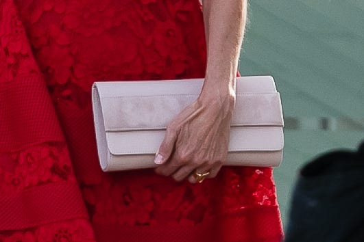 La reina Letizia, de rojo en Valencia