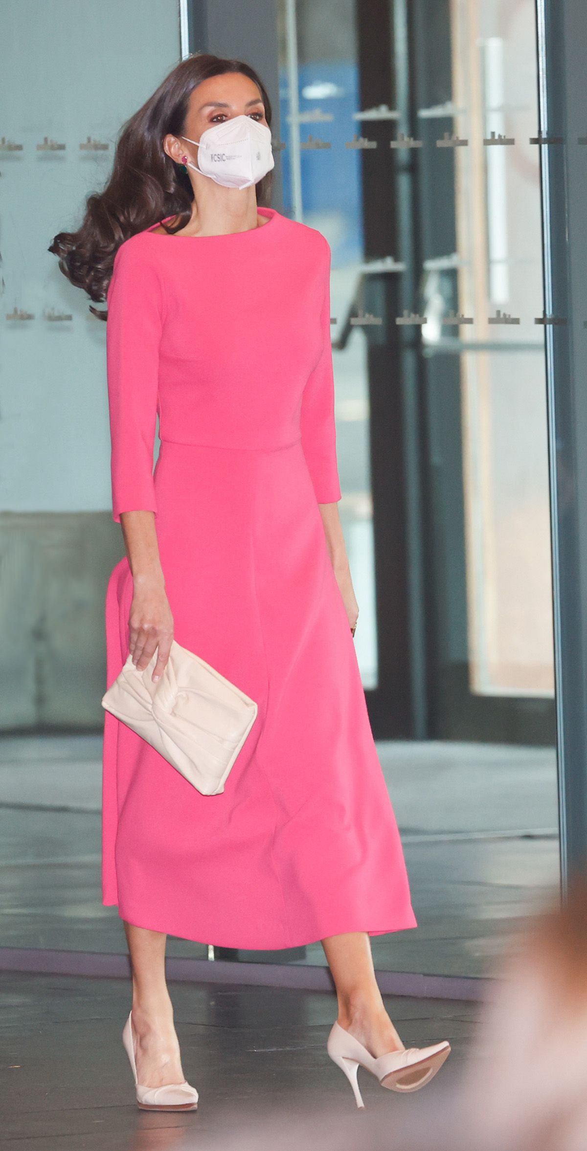reina Letizia y su pasión por los vestidos rosas