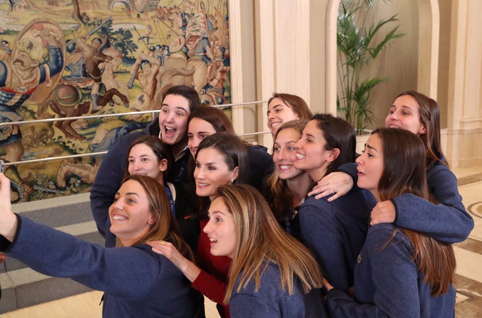 Selección de Waterpolo, reina Letizia, rey Felipe, reyes, reyes de España, Los Reyes Felipe y Letizia reciben a la Selección de Waterpolo española en el Palacio de la Zarzuela