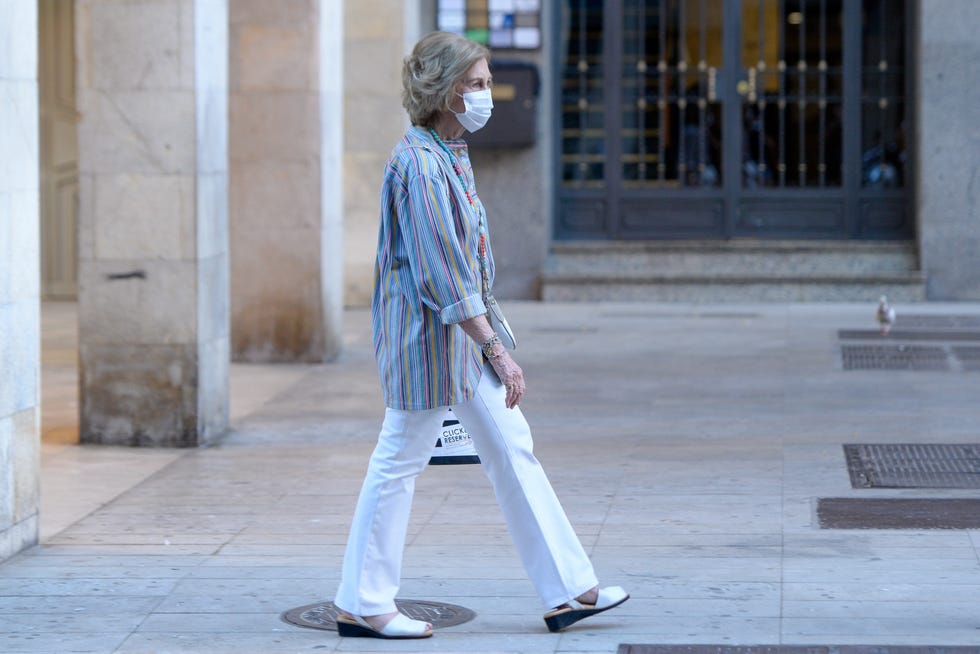 la reina sofía en mallorca tras la marcha de juan carlos i