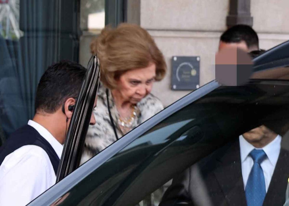 rey juan carlos i de españa y su incómodo encuentro con iñaki urdangarin en la graduación de su nieta
