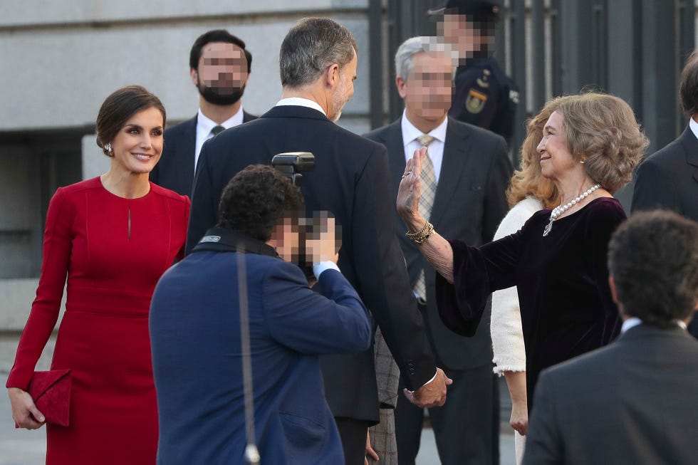 , infanta Sofía, princesa Leonor, reina Letizia, rey Felipe, 40 aniversario Constitución, Reyes, infanta Sofía, princesa Leonor, reina Letizia, reina Sofía, rey Felipe, rey Juan Carlos, Los looks de Letizia y sus hijas en el 40 aniversario de la Constitución