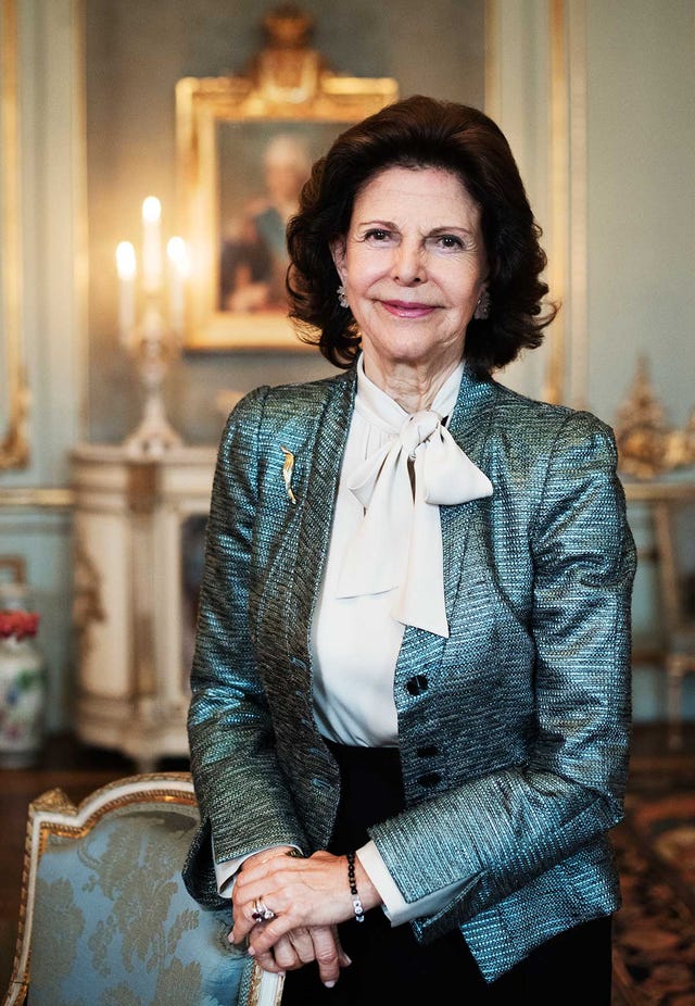 Silvia de Suecia posa por su 75 cumpleaños