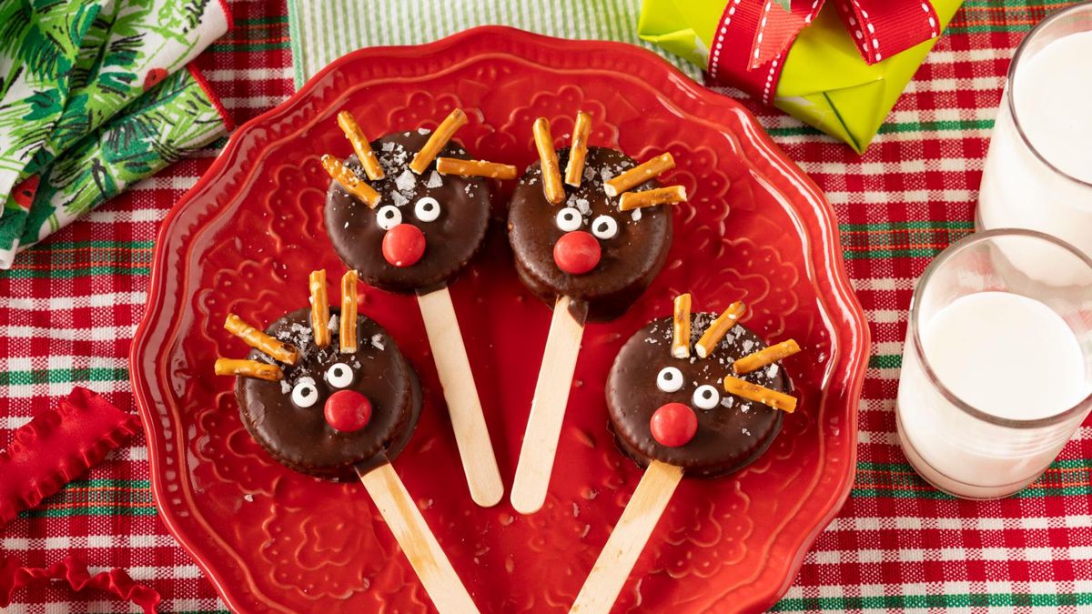 preview for Sweet & Salty Reindeer Pops