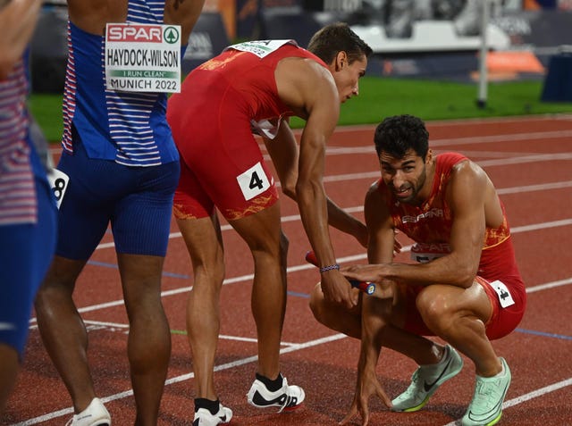 4x400m