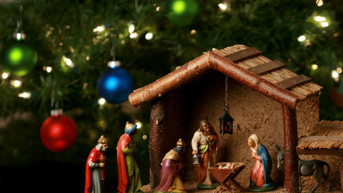 preview for 7 Best Christmas Carols for Singing Along