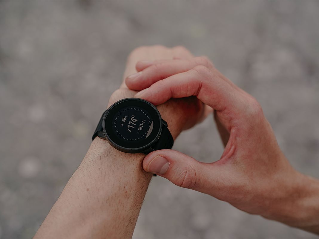 Suunto 9 Peak Reloj Deportivo GPS con batería de Larga duración y