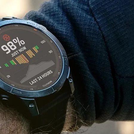 Este reloj deportivo inteligente de Garmin baja más de 400 euros