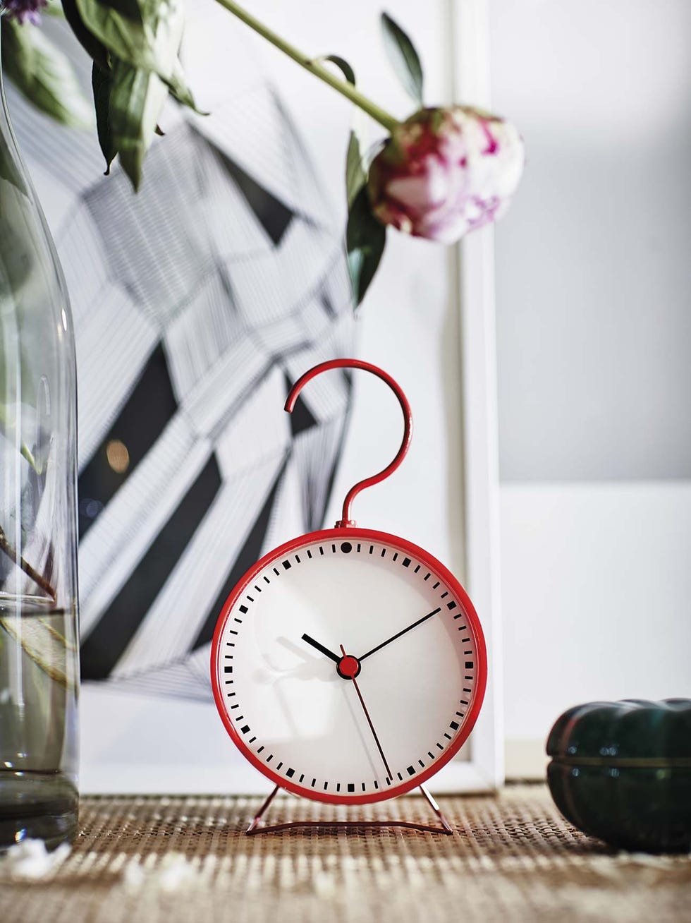 reloj de mesa color rojo sniffa