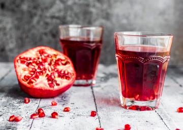 remove pomegranate juice stains