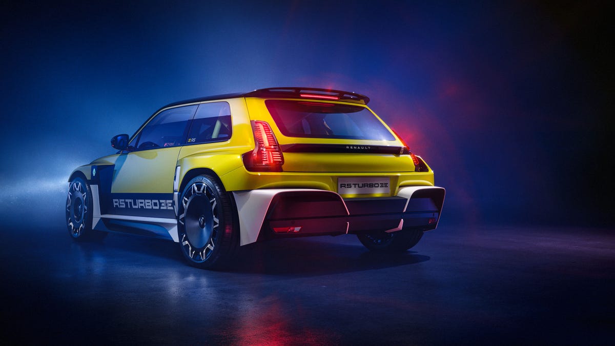www.caranddriver.com