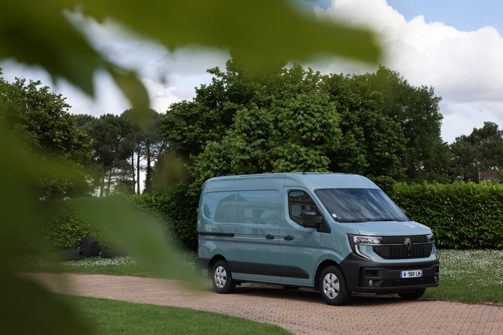 renault-master-e-tech-2024-3-min-66584ab725138.jpg