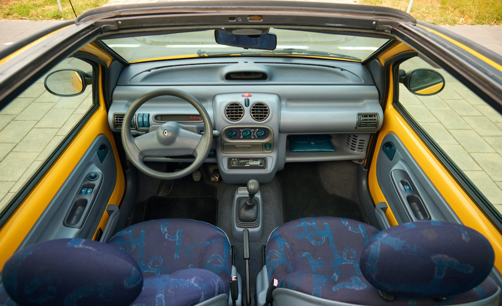Interno della Renault Twingo 1995
