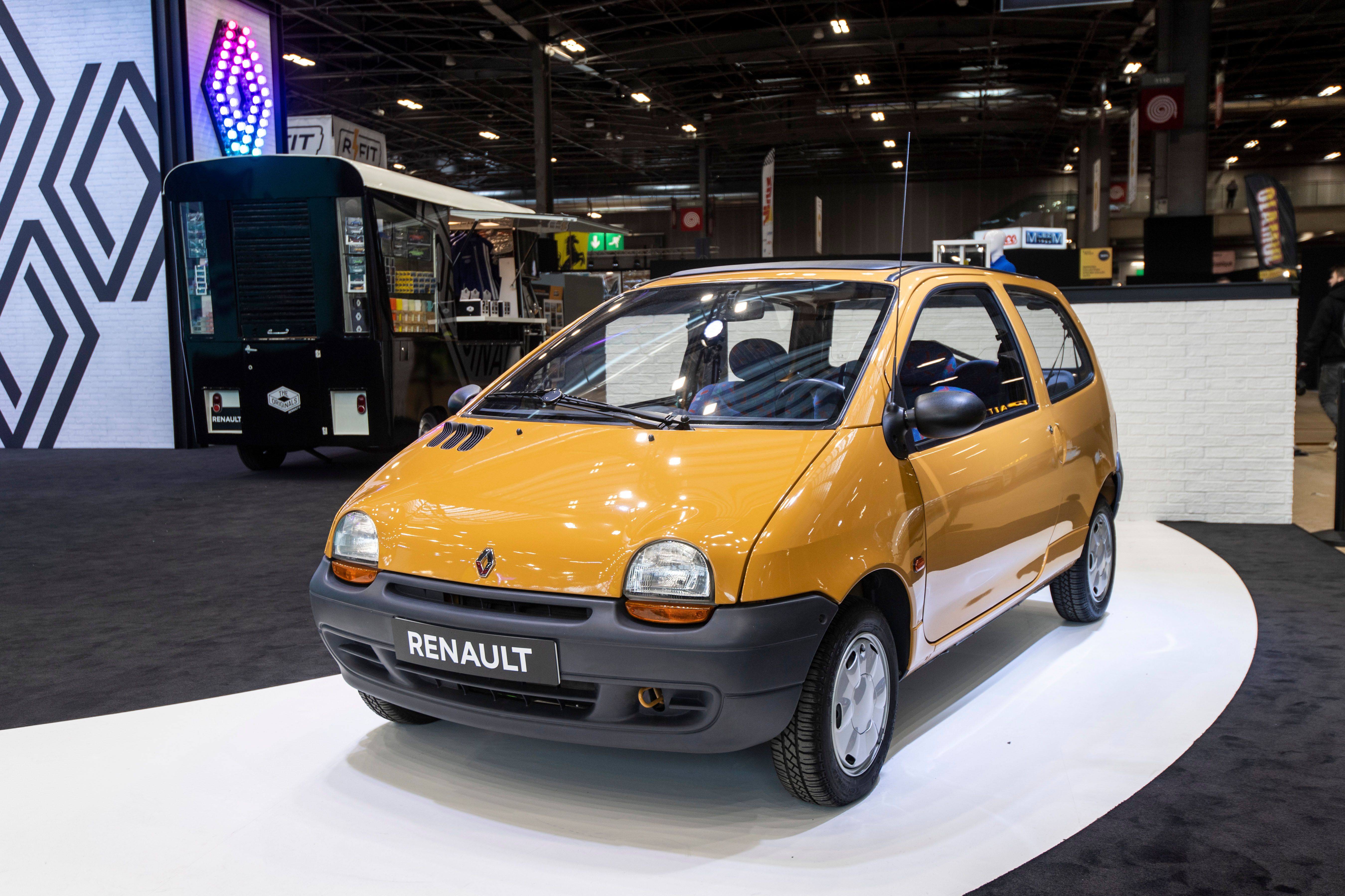 Renault Twingo Legend Is a Cheap and Cheerful EV with Retro Style