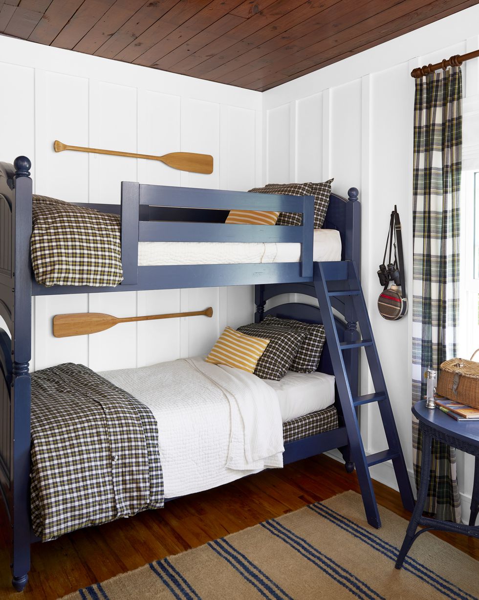 guest bedroom, bunk beds, plaid linens lakeside cabin, houston lake, georgia walter gray, kelly gray