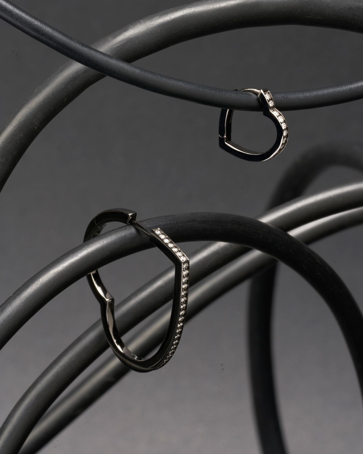 REPOSSI ブラックフープピアス ダイヤ付き レポシが日本橋三越本店でポップアップストアを開催！ 新作