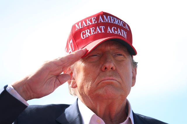former president trump holds a campaign rally in ohio