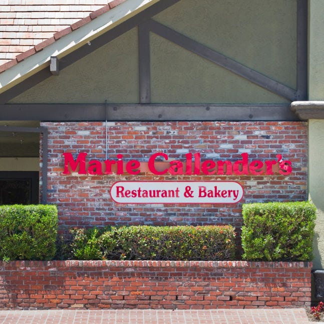 marie callenders restaurants open on thanksgiving