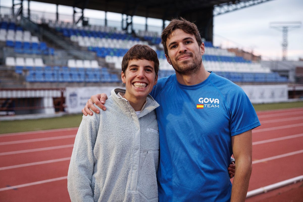 preview for El reto de Óscar Husillos y Marta Pérez corriendo un 1.000 m en pista
