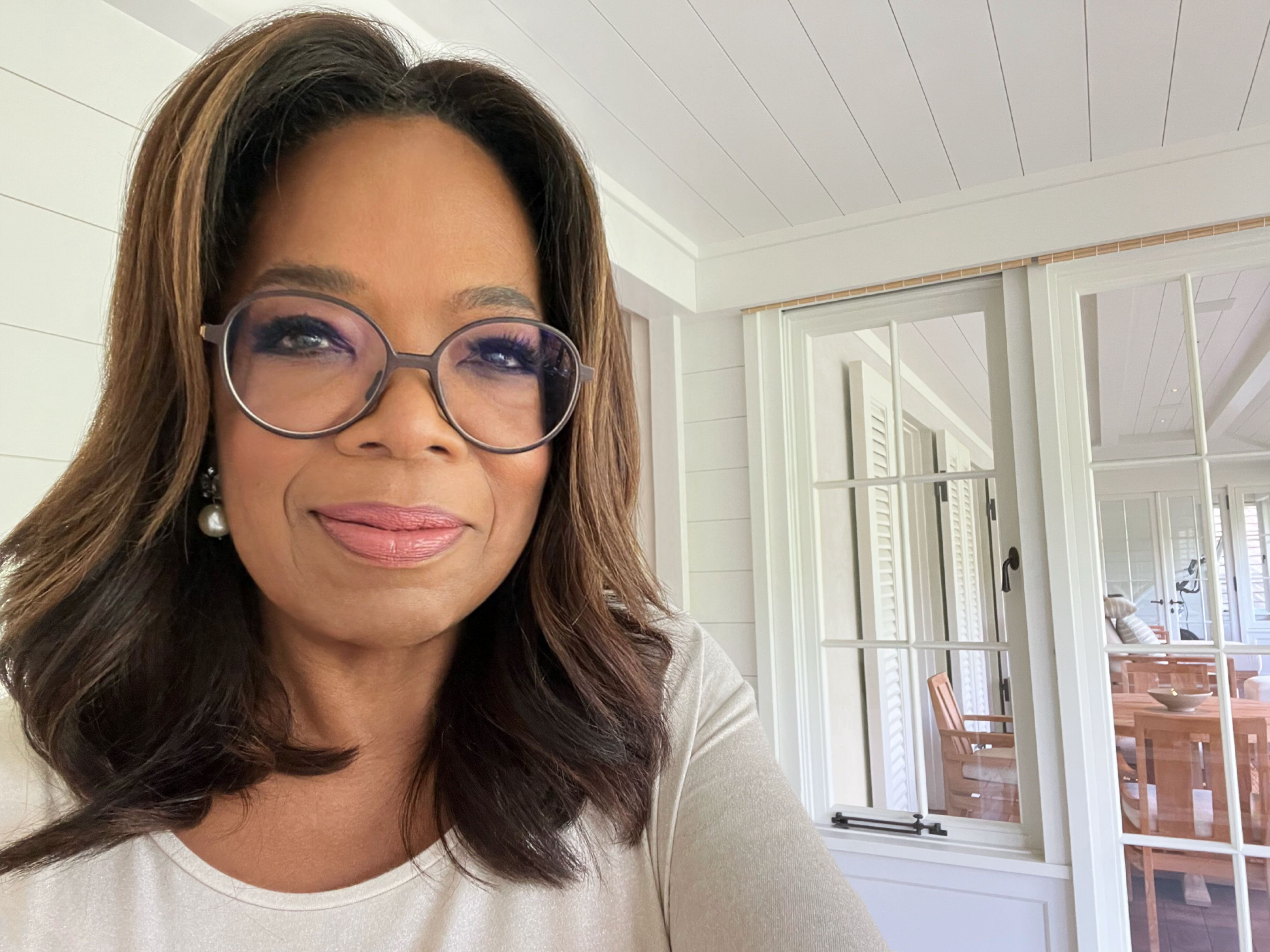 Oprah Wants to Know How You Feel About the Future of the U.S.