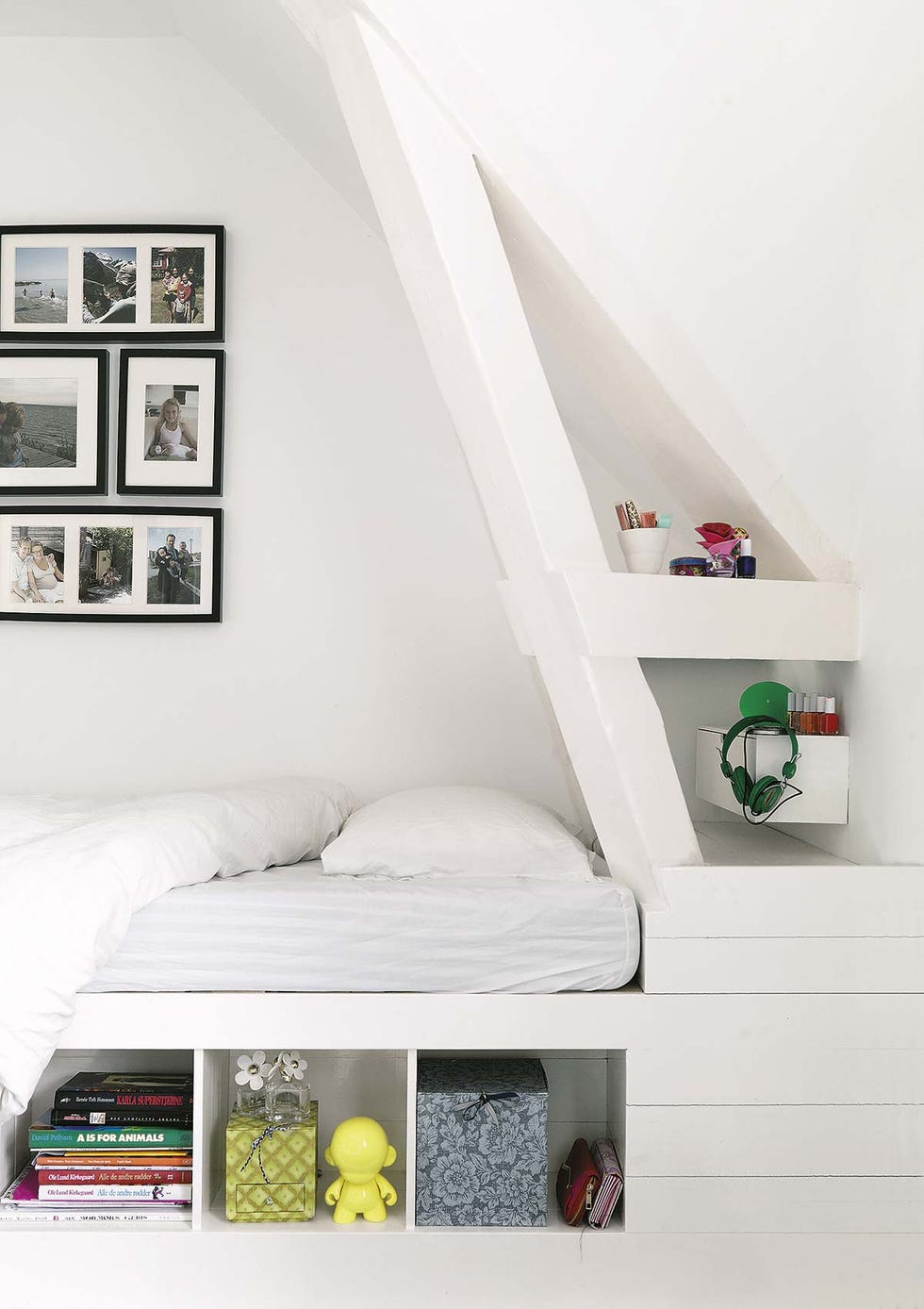 Aprovechar rincones en casa: Espacio entre las vigas