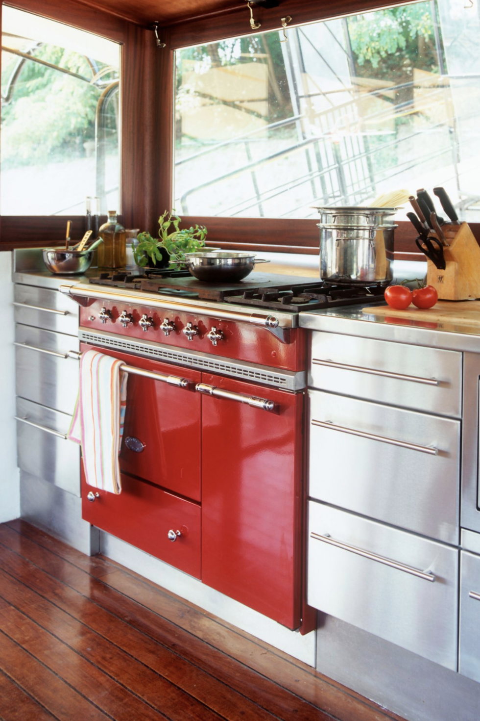 Retro Kitchen Ideas (that also make great gifts) - Finding Silver