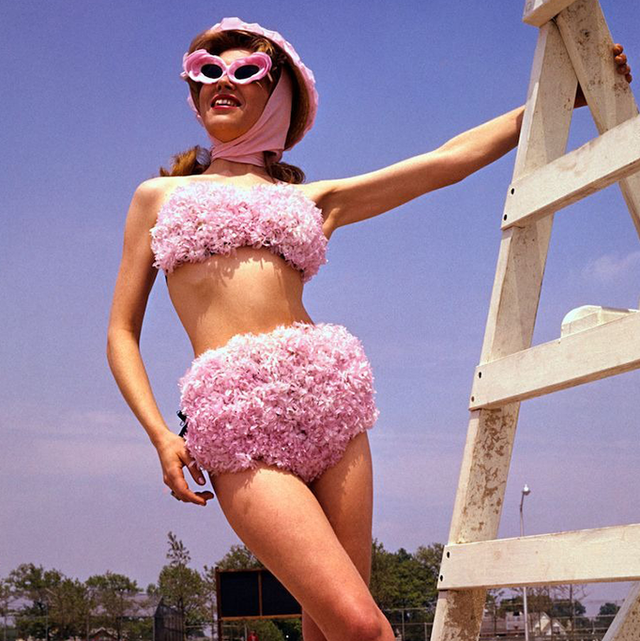 The Best Retro Swimsuits Over the Years - Vintage Bathing Suit and Bikini  Photos