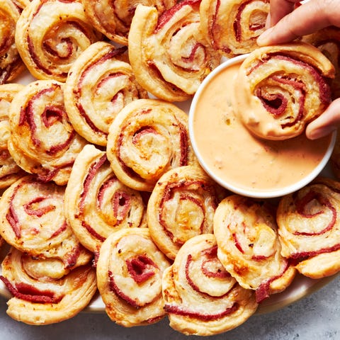 swirled corned beef and pastry pinwheels with russian dressing