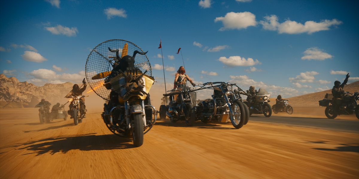 Les motos jouent dans la dernière bande-annonce de Furiosa : A Mad Max Saga