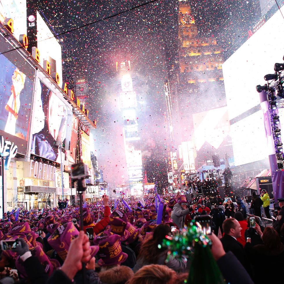 history of new year's holiday new year's eve celebrations