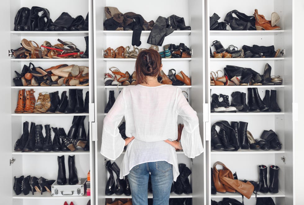 reverse hanger declutter