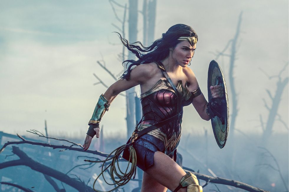 Cg artwork, Fictional character, Wonder Woman, Fiction, Illustration, Screenshot, Digital compositing, Black hair, Massively multiplayer online role-playing game, Games, 