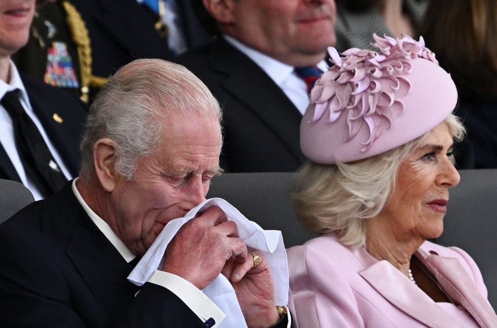 el rey carlos iii y camila en los actos conmemorativos del 80 aniversario del dia d