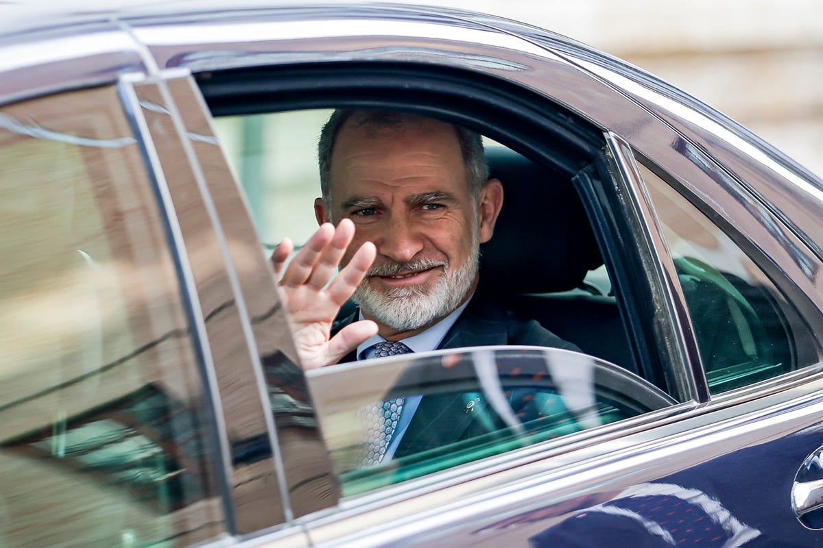 Los Reyes y sus hijas Leonor y Sofía llegan a Mallorca por sorpresa