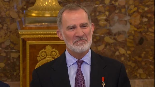 el rey felipe vi, visiblemente emocionado por el discurso sorpresa de sus hijas leonor y sofia en la celebracion por el x aniversario de su proclamacion