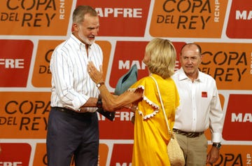 rey felipe vi entrega copa rey mapfre de vela