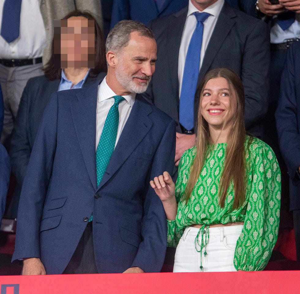 el rey felipe y la infanta sofia en la final de la copa del rey 2023