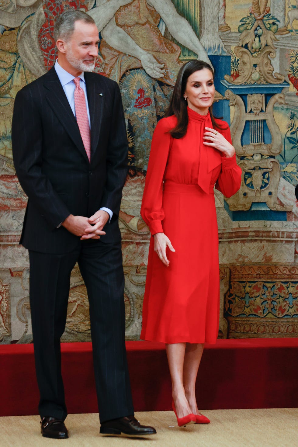 los reyes felipe y letizia presiden un acto en el palacio de el pardo con embajadores de la marca