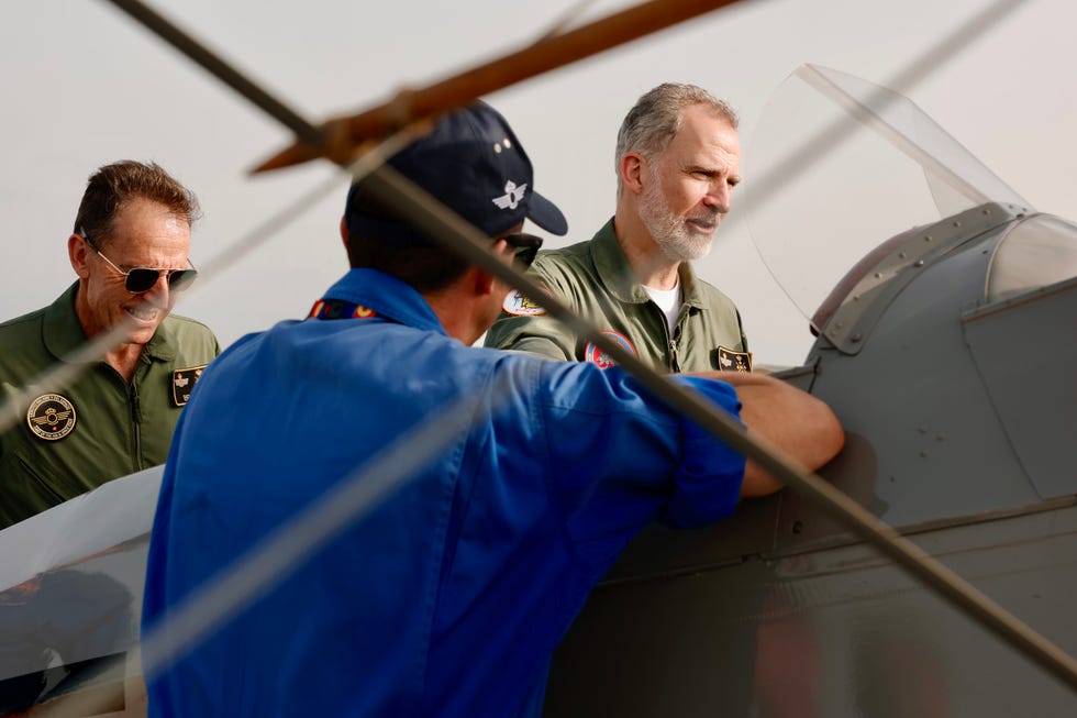 Espectaculares imágenes que demuestran las dotes de piloto del Rey Felipe VI