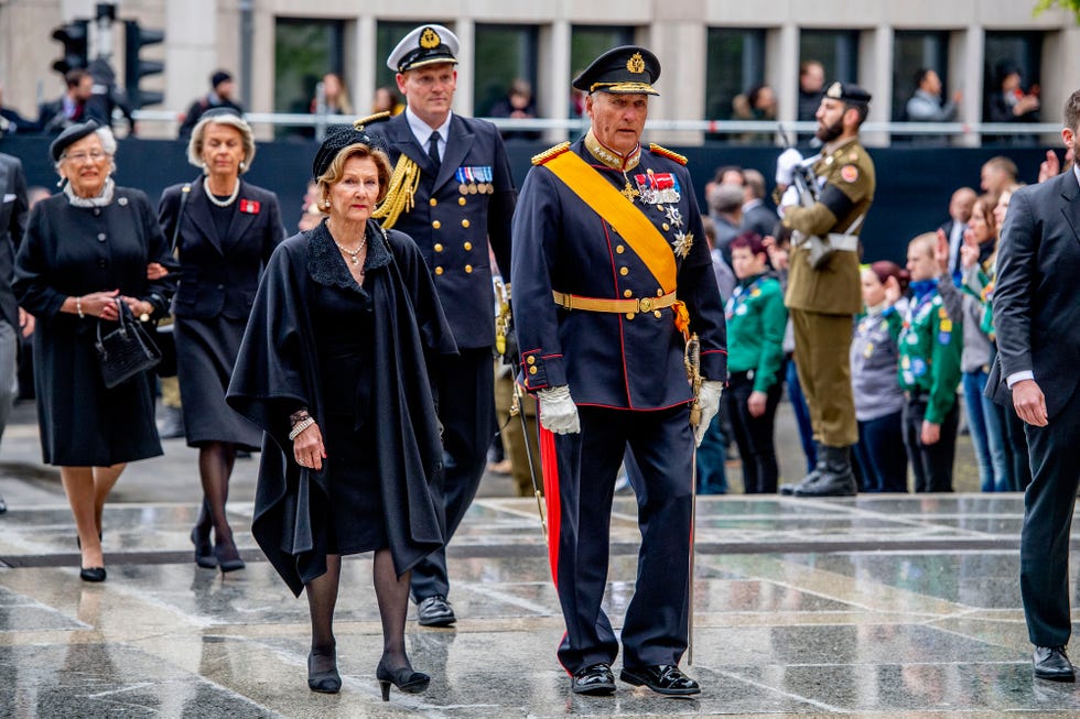 Event, Uniform, Tradition, Academic dress, Tourism, 
