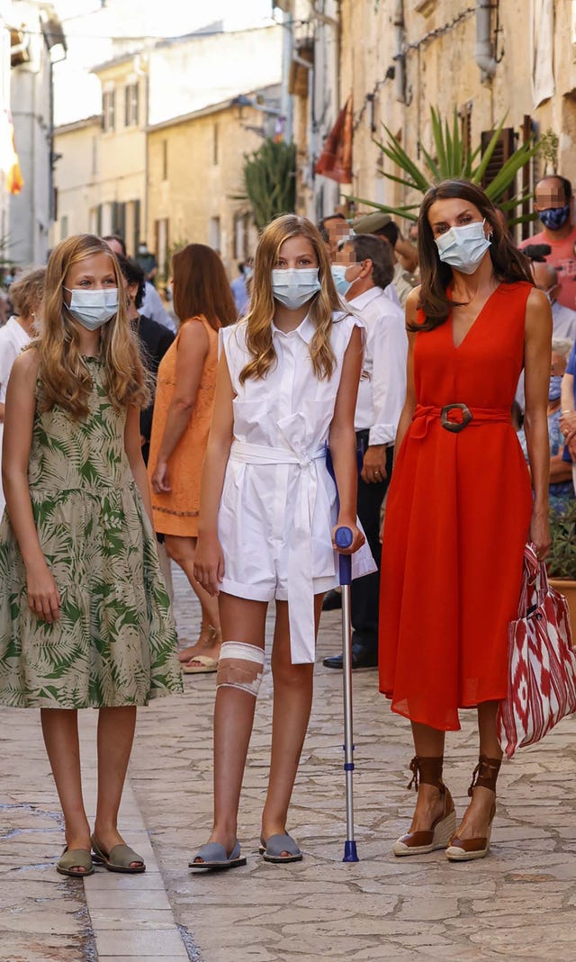 la reina letizia y sus hijas