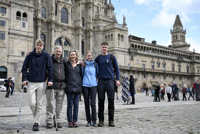 reyes belgica camino santiago