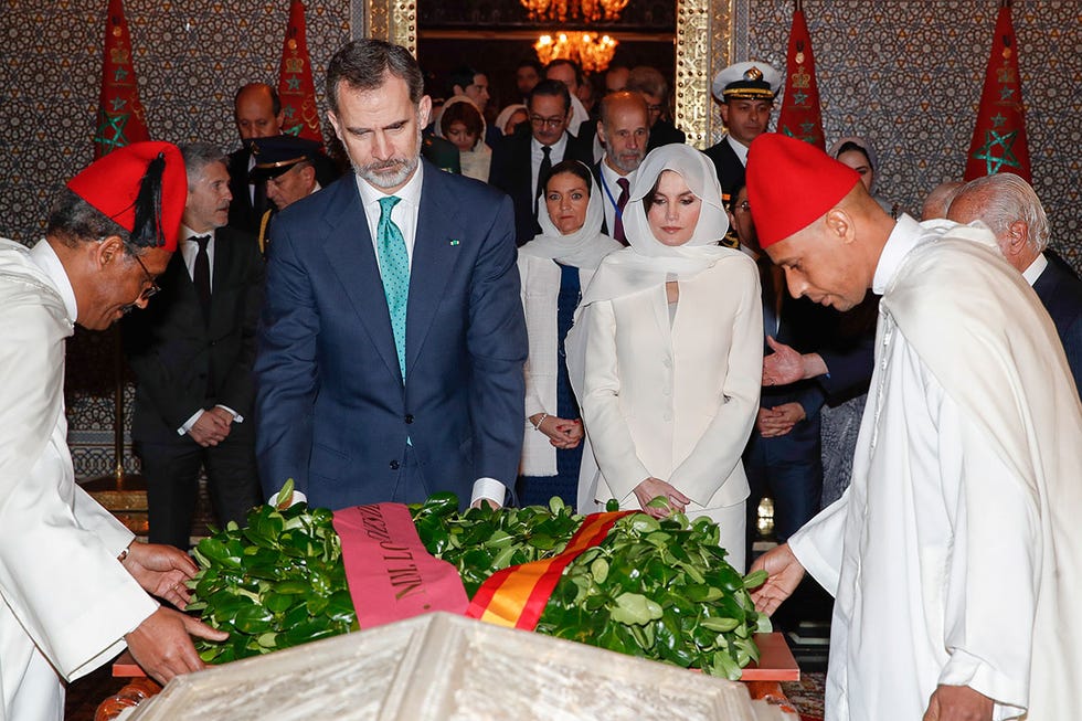 Los Reyes, de visita en el Mausoleo del rey Hassan