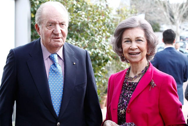 Don Juan Carlos y doña Sofía celebran 57 años de casados