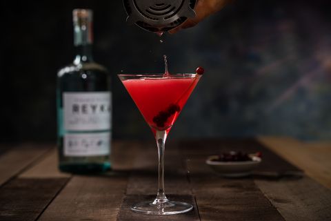 Drink, Classic cocktail, Alcoholic beverage, Distilled beverage, Liqueur, Alcohol, Daiquiri, Bacardi cocktail, Cocktail, Pink lady, 