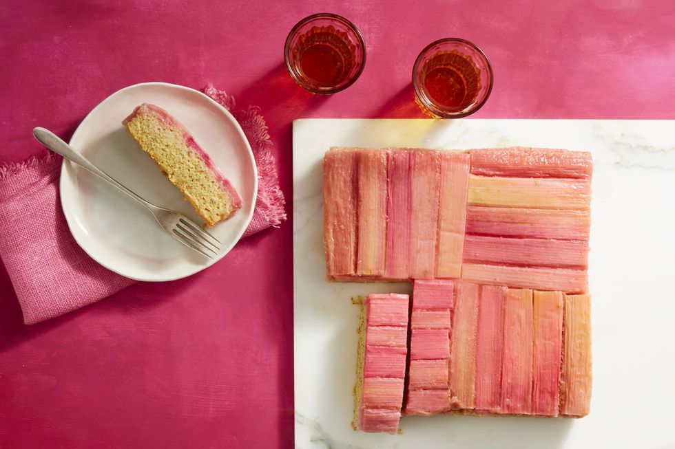 rhubarb and almond upside-down cake