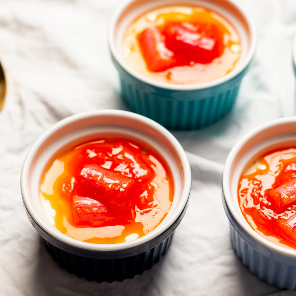 rhubarb and orange panna cotta