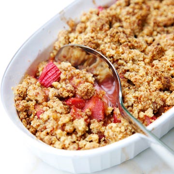 rhubarb crumble